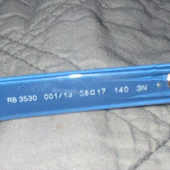 Womens Ray-Ban sunglasses. Can also be unisex. - Picture 5 of 5